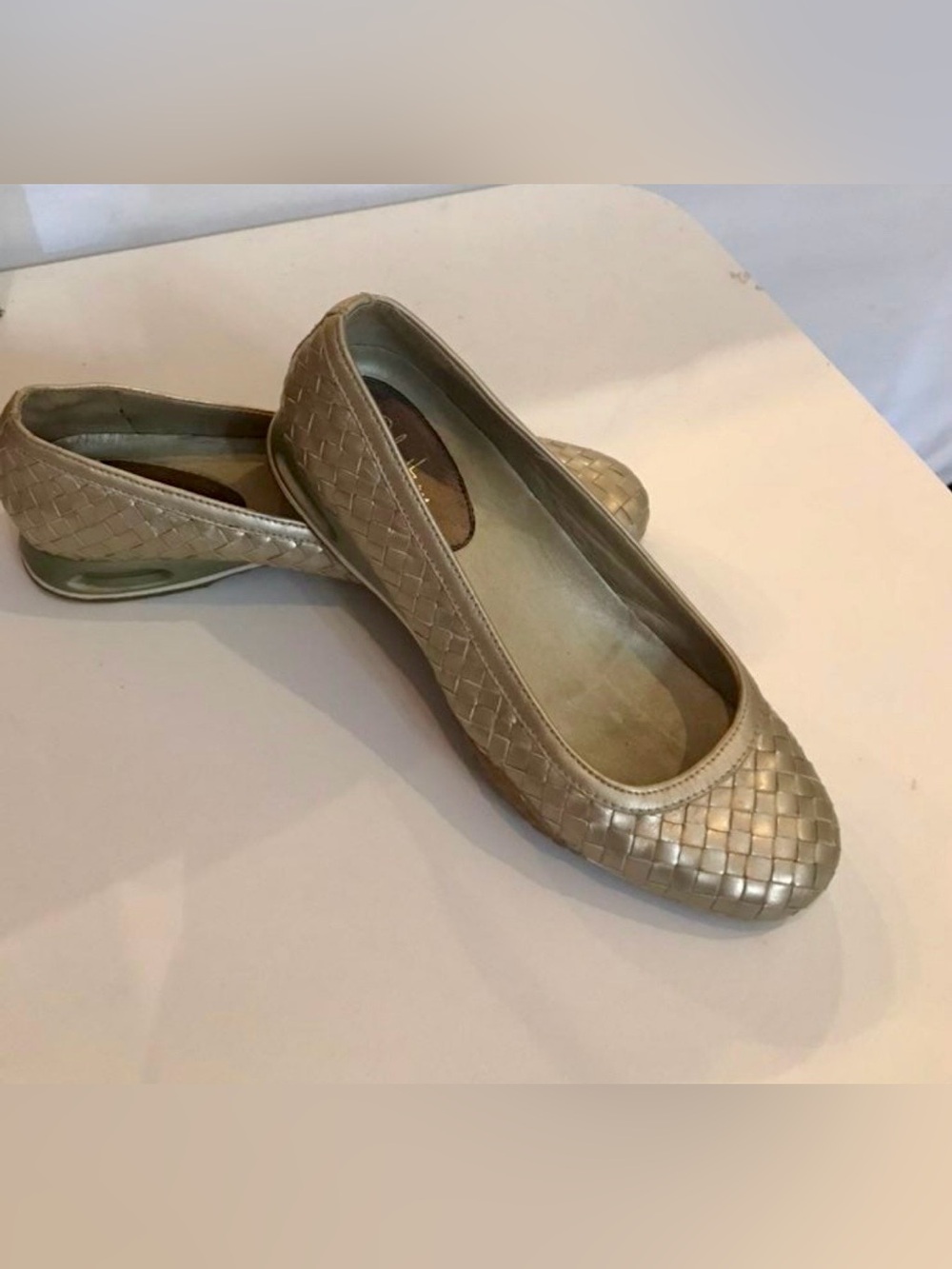 Cole Haan for Nike Air women's gold woven slip on loafer shoe size 6.5